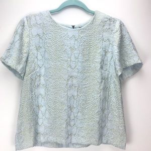 The Limited Slip on Top Size small